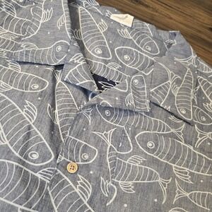 Go Barefoot In Paradise Hawaiian Shirt XL Gray Fish Print USA Made Aloha